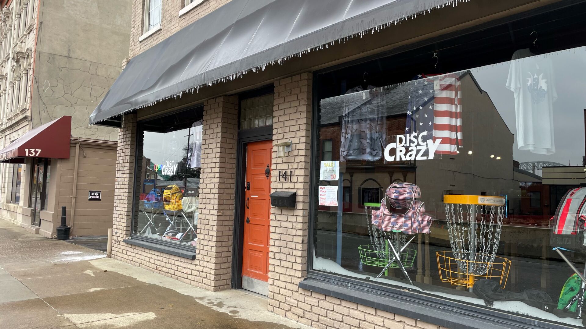 Main Street New Albany construction-Disc Crazy store-1-31-23